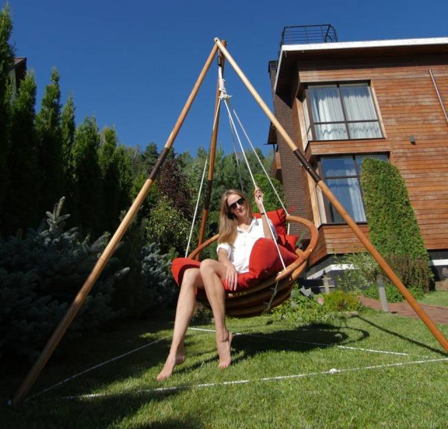 Подвесное деревянное кресло качели с подушками - комплект МАЙЯ SET