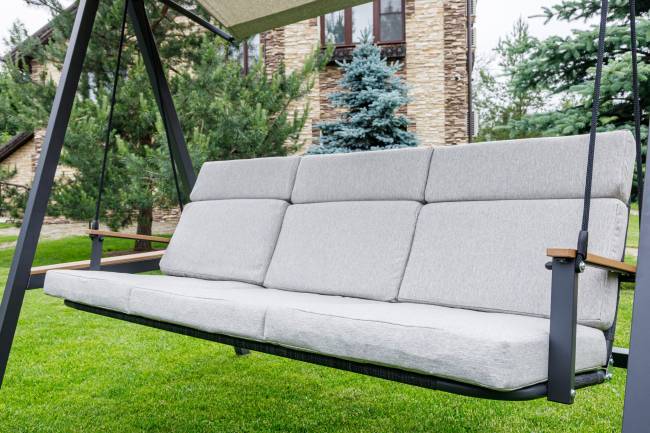 Качели LOAN трехместные из стали