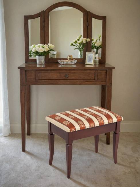 Банкетка Ретро М с ящиком средне-коричневый, ткань полоса коричн. Банкетка Ретро М с ящиком средне-коричневый, ткань полоса коричн.