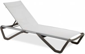 Шезлонг-лежак металлический Wave тортора, белый 1910х715х300 мм Шезлонг-лежак металлический Wave тортора, белый 1910х715х300 мм