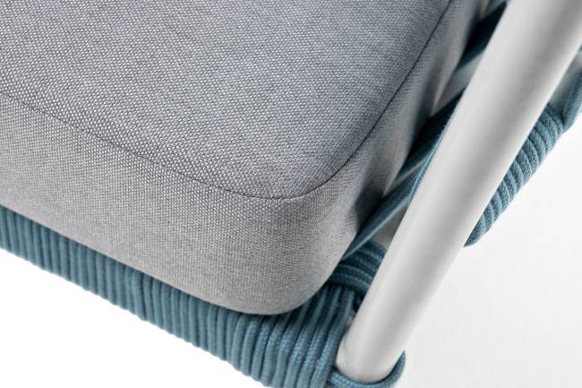 "Диего" диван 2-местный плетеный из роупа, каркас алюминий светло-серый (RAL7035) муар, роуп бирюзовый круглый, ткань светло-серая "Диего" диван 2-местный плетеный из роупа, каркас алюминий светло-серый (RAL7035) муар, роуп бирюзовый круглый, ткань светло-серая