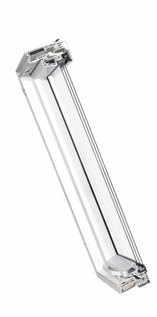 Пластиковое мансардное окно PTP-V U4 с двухкамерным морозостойким стеклопакетом Пластиковое мансардное окно PTP-V U4 с двухкамерным морозостойким стеклопакетом