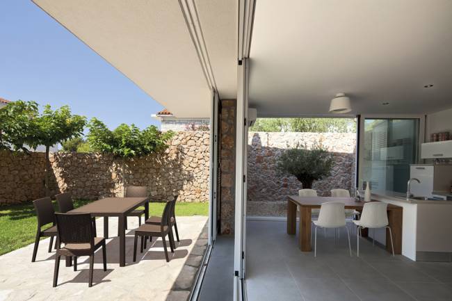 Стол пластиковый Orlando 140 коричневый 1400х800х750 мм Стол пластиковый Orlando 140 коричневый 1400х800х750 мм